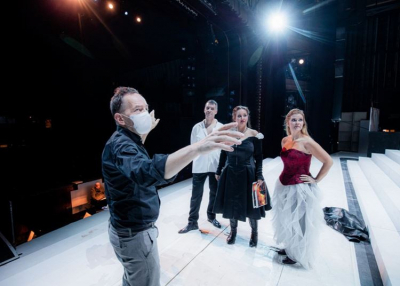 Online Don Carlos-premierre készül az Opera