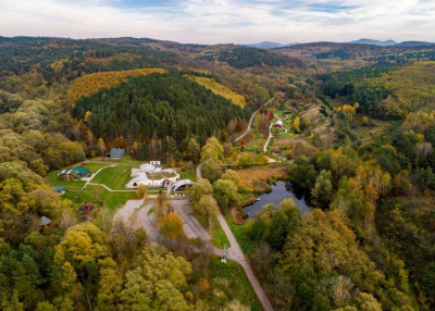 Palócföldi húsvét: vödrös locsolkodás, várséta, mocsárjárás és tojáskeresés