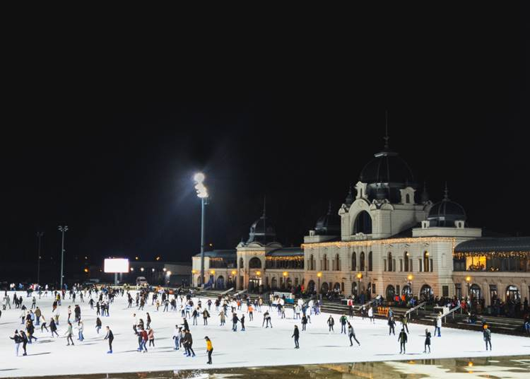 Február 18-án hajnali 1-ig jégkorcsolyázhatunk a Városligeti Műjégpályán